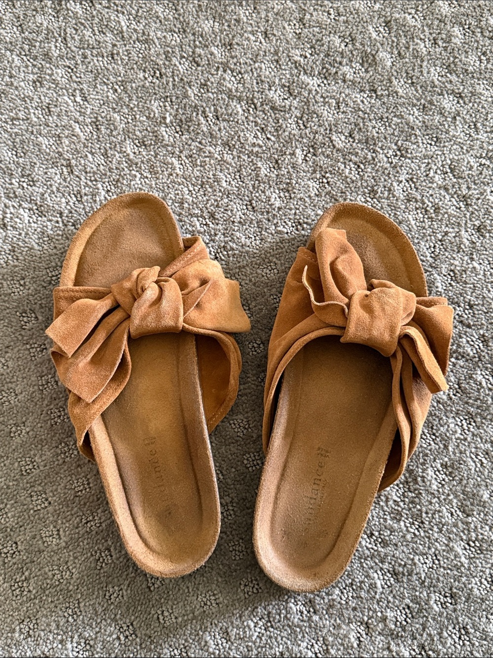 Sundance Women’s Bow Slide Sandals in Tan